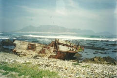 South_Africa-Shipwreck_off_the_coast_of_Robben_Island_where_Mandela_was_Inprisioned